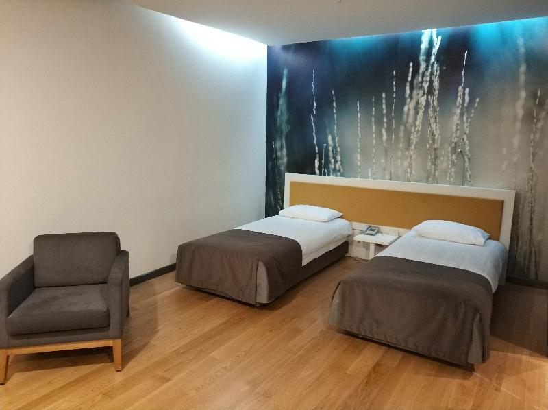 Hotel Tav Airport 4*